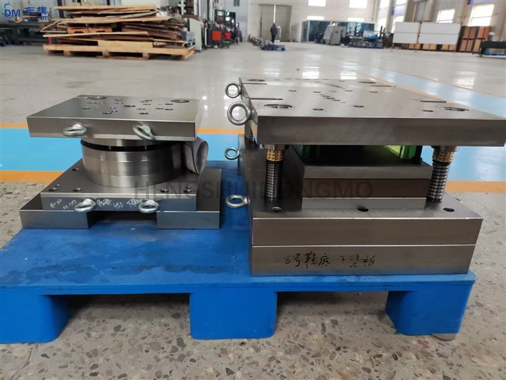 Preċiżjoni Stainless Metal Steel Deep Drawing Die Manifattur